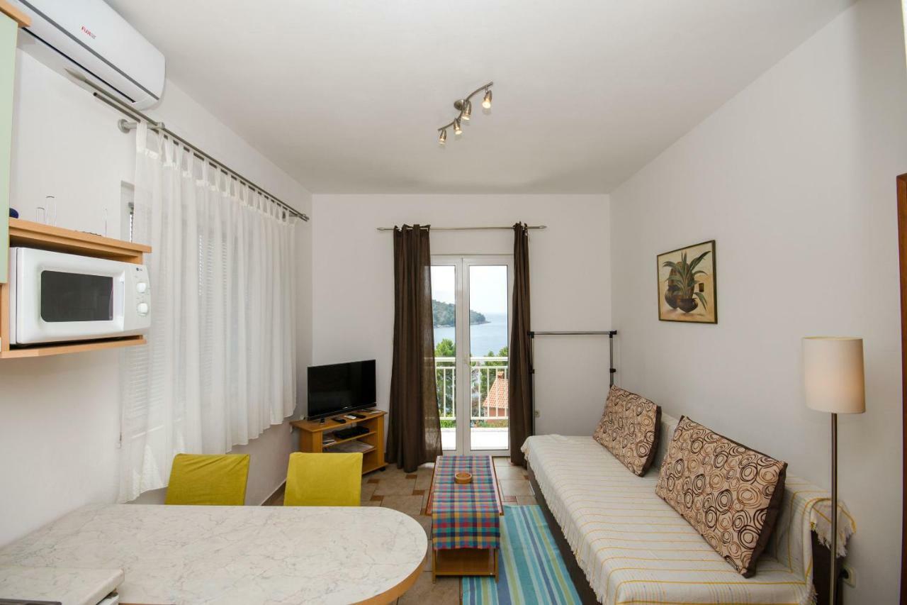 Apartments Marjan Брна Экстерьер фото