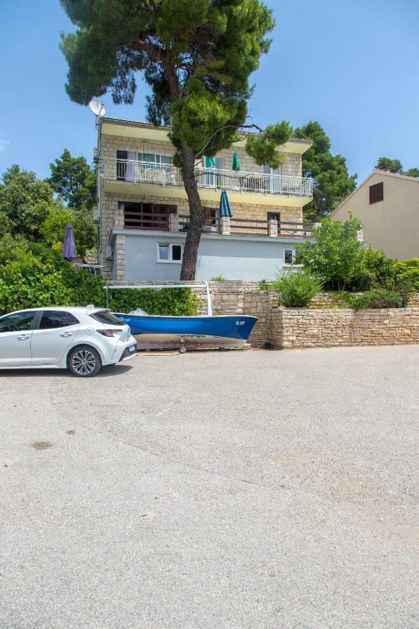Apartments Marjan Брна Экстерьер фото