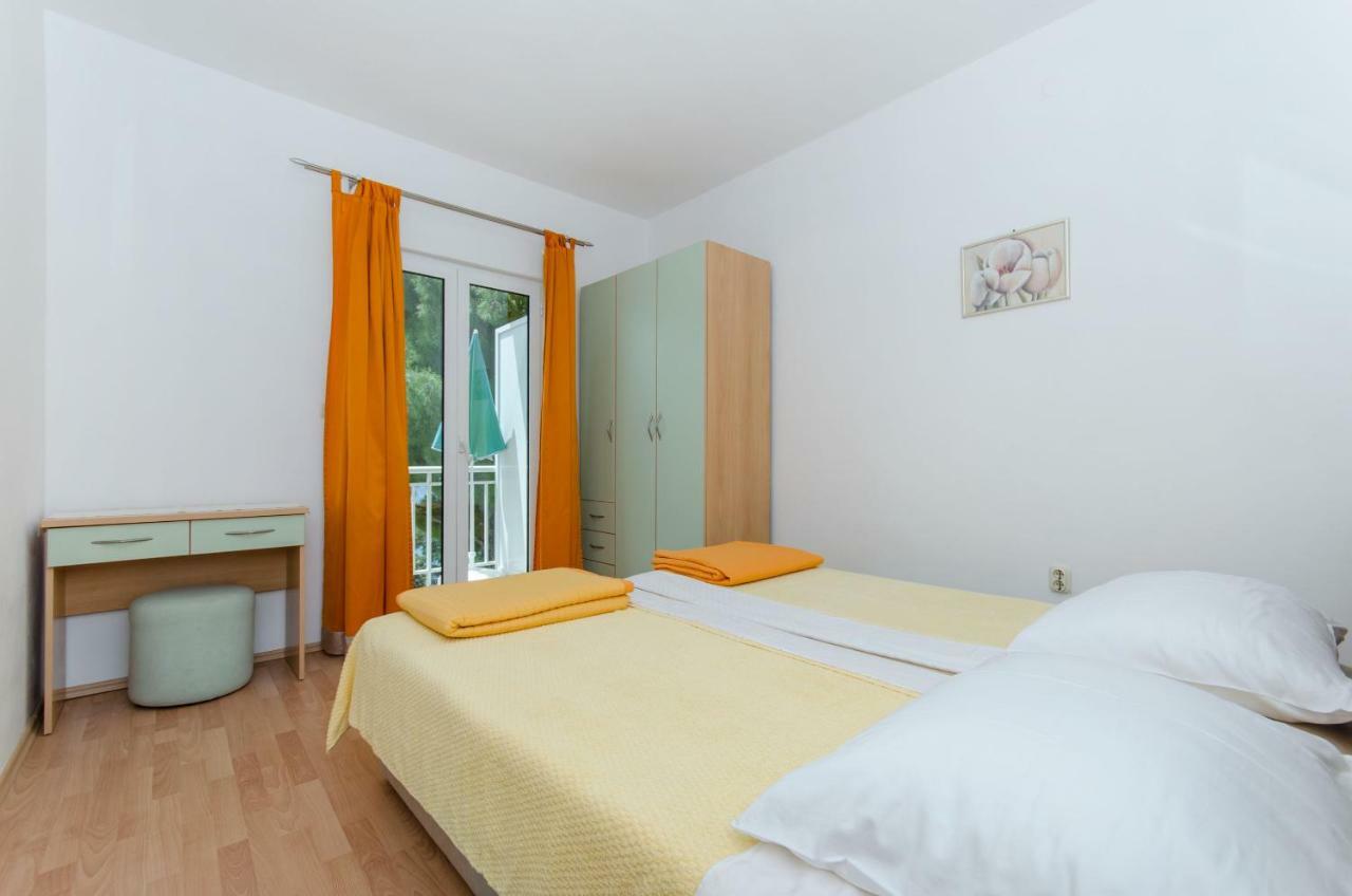 Apartments Marjan Брна Экстерьер фото